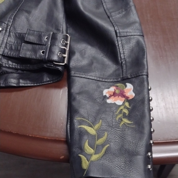 Black Leather Synthetic Motorcycle Jacket with Floral Embroidery - Picture 15 of 16